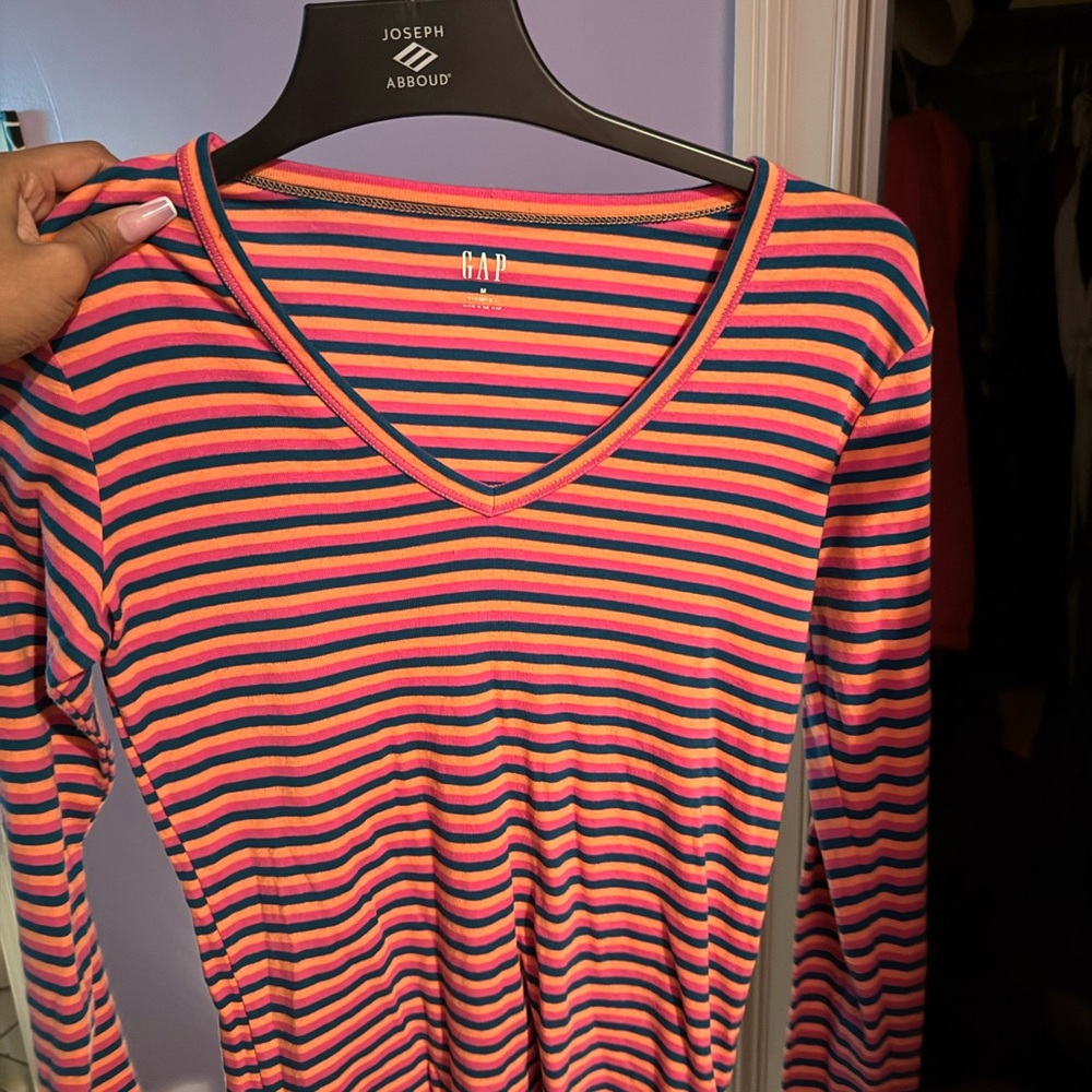 GAP Women's Multicolor Striped V-Neck Top